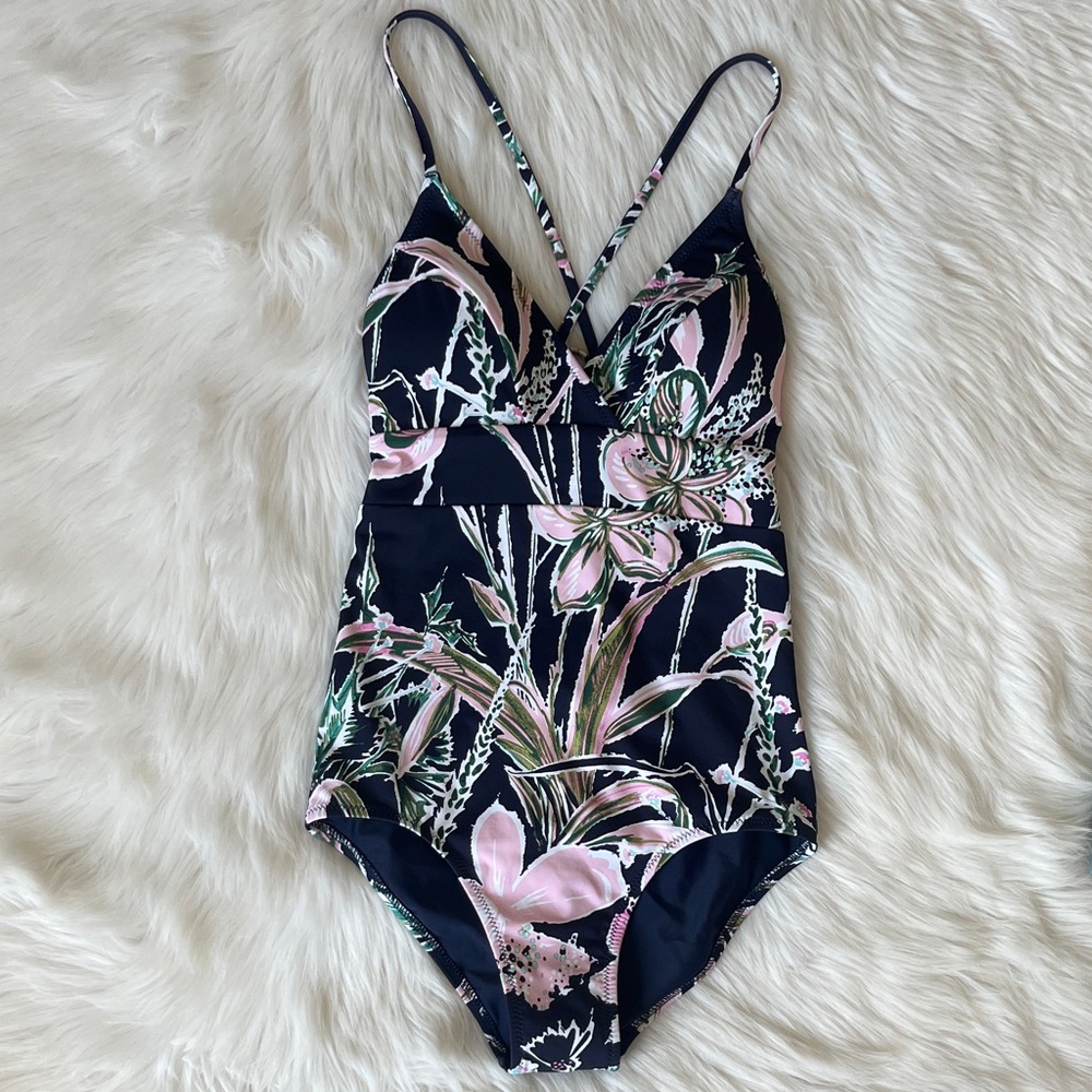 Vineyard Vines one piece XXS